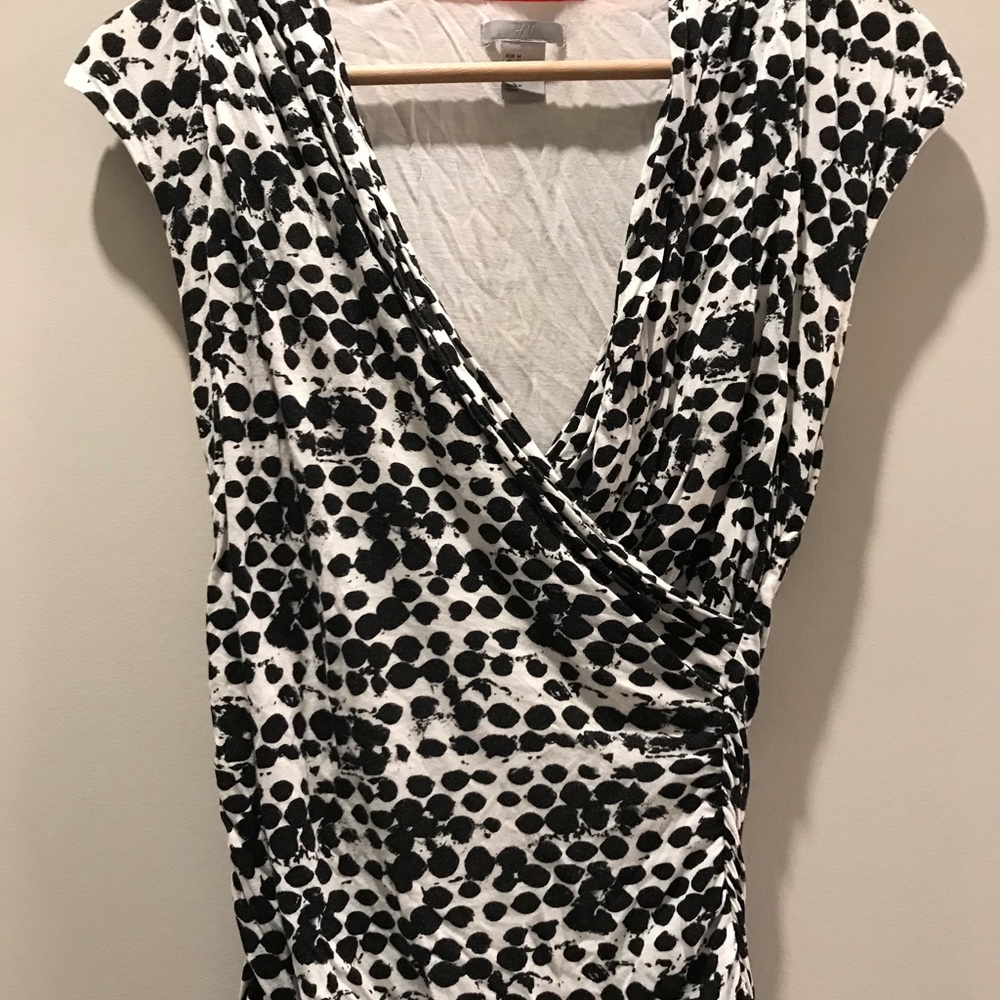 Size M casual H&M top
